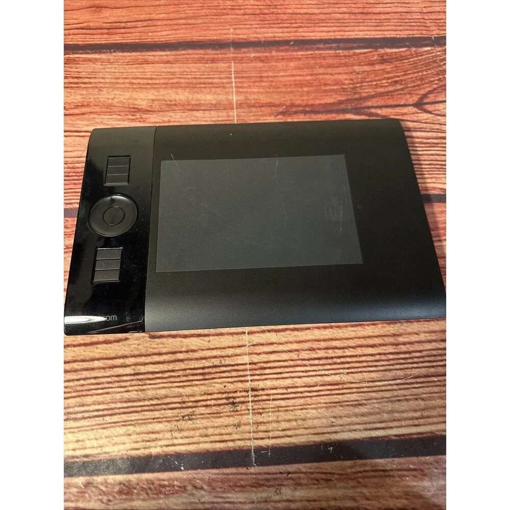 Wacom Intuos 4 Medium PTK- 440 Tablet W/ Cord ONLY - WORKING